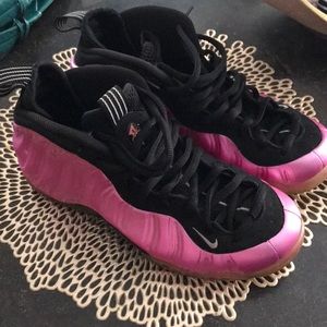 Nike foams
